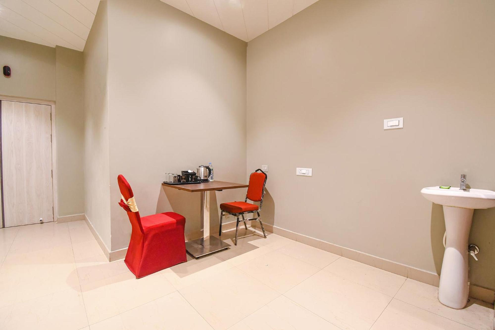 Fabhotel Kitchen Q Inn - Belaghata Καλκούτα Εξωτερικό φωτογραφία