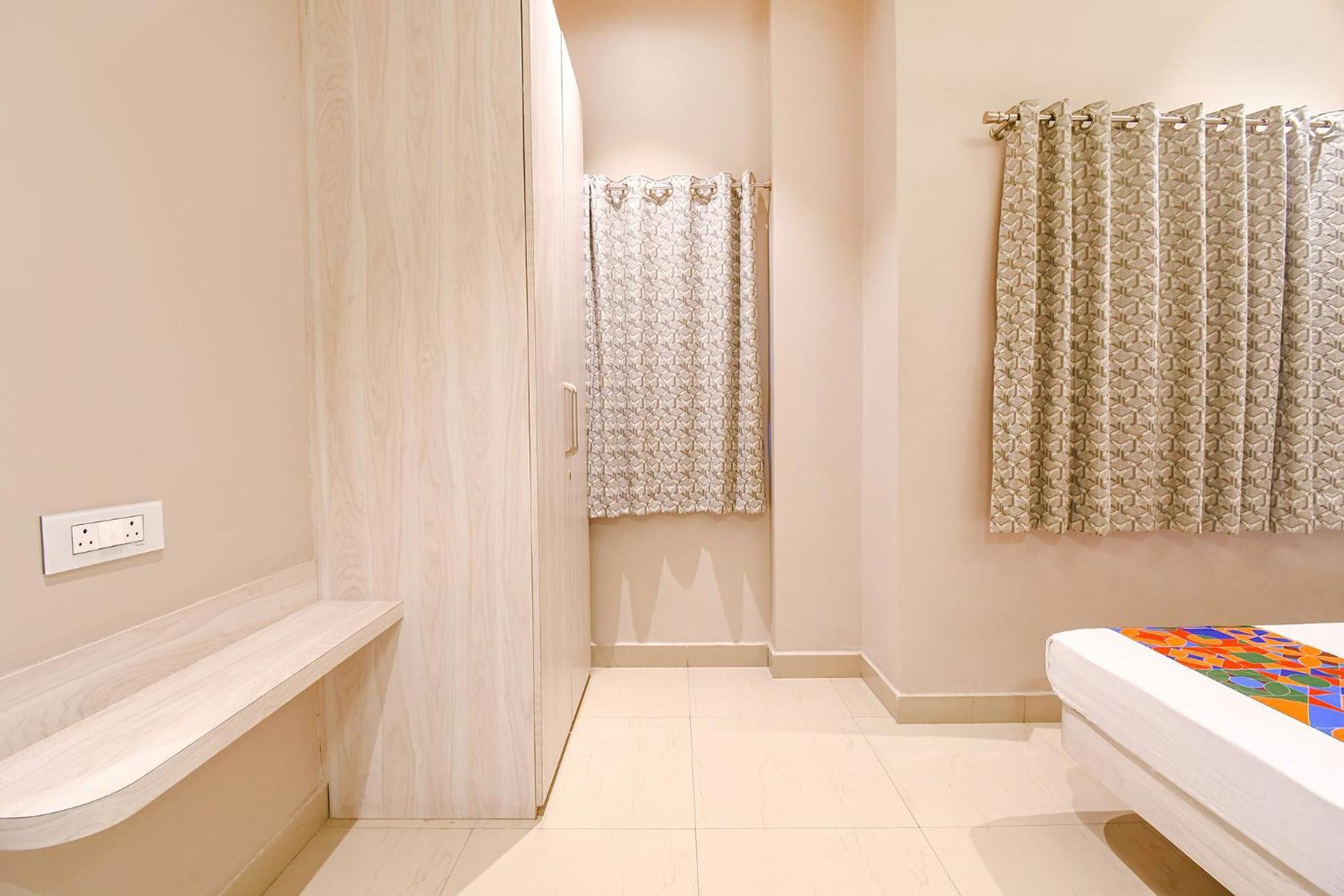 Fabhotel Kitchen Q Inn - Belaghata Καλκούτα Εξωτερικό φωτογραφία